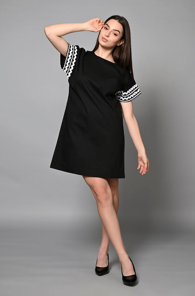 Black Pure Cotton Midi Dress Design by House of MANAA at Pernia's Pop Up  Shop 2024