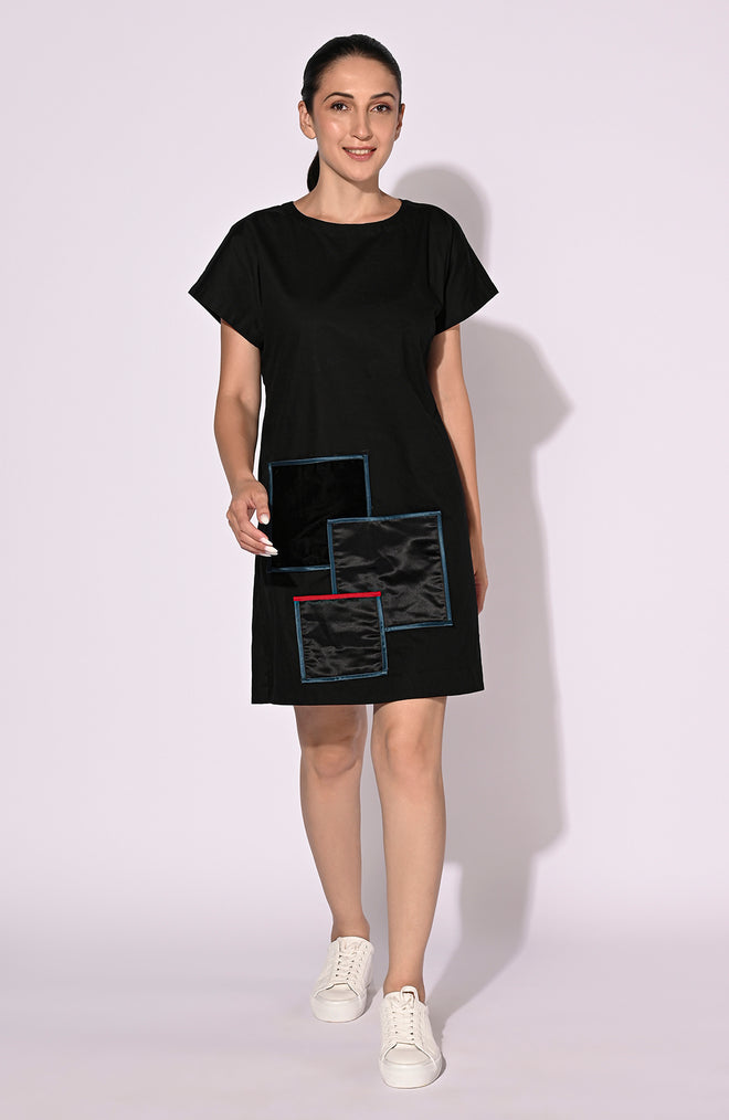 Elegant Black Dress with Pocket Details